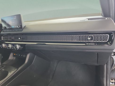Used 2025 Honda Civic Sport image 20