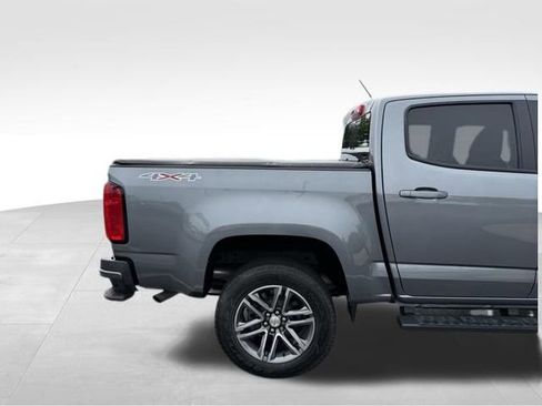 Used 2022 Chevrolet Colorado W/T w/ Custom Special Edition AWD/4WD image 4