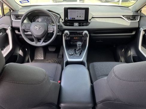 Used 2025 Toyota RAV4 XLE w/ Convenience Package AWD/4WD image 10