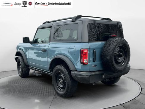 Used 2022 Ford Bronco Black Diamond image 4