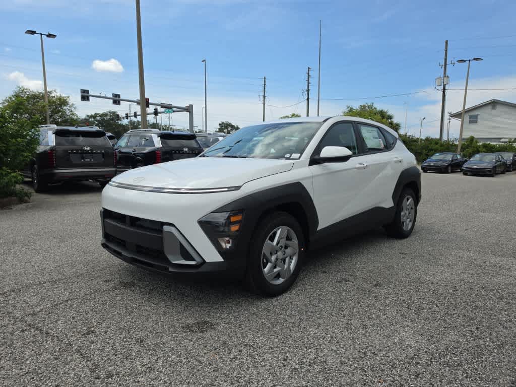 New 2027 Hyundai Kona SE FWD image 2