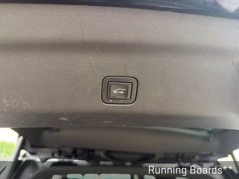 Used 2022 Chevrolet Suburban High Country AWD/4WD image 25