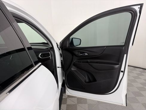 Used 2020 Chevrolet Equinox LT FWD image 30