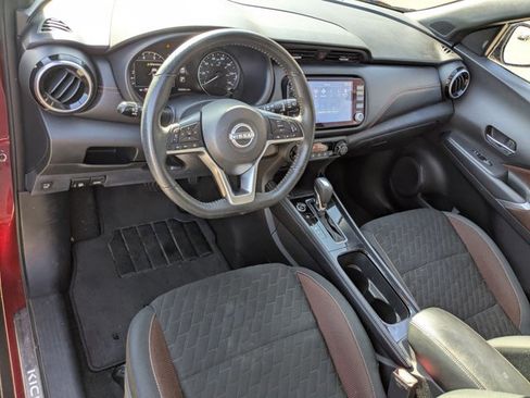 Used 2022 Nissan Kicks SR w/ Interior Electronics Package image 8