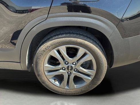Certified 2023 Kia Seltos S w/ Navigation Package FWD image 40