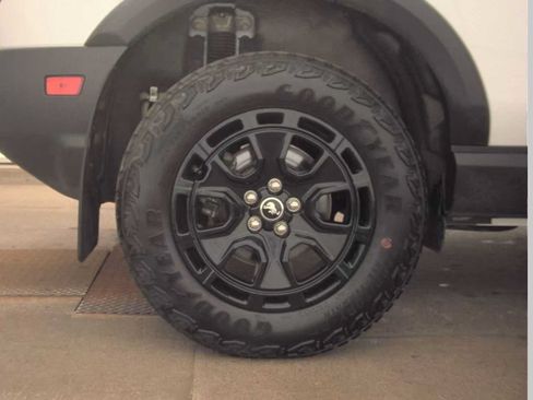 Used 2025 Ford Bronco Sport Badlands w/ Sasquatch Badlands Package AWD/4WD image 12