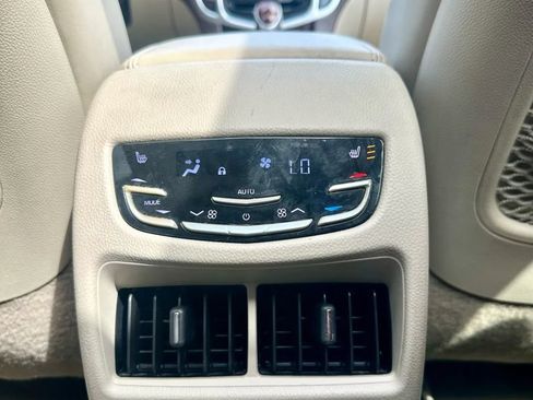 Used 2014 Cadillac SRX Premium FWD image 37