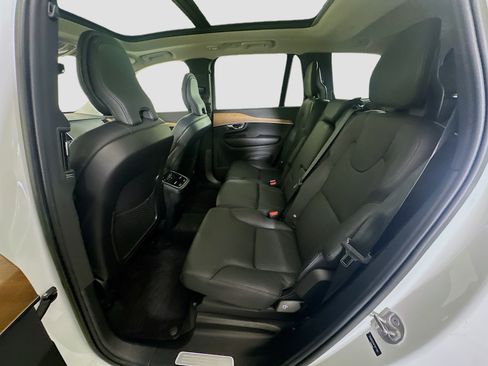 Used 2023 Volvo XC90 B6 Plus AWD/4WD image 30