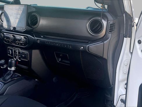 Used 2021 Jeep Wrangler Unlimited Sport AWD/4WD image 18