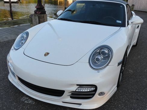 Used 2012 Porsche 911 Turbo S Cabriolet AWD/4WD image 13