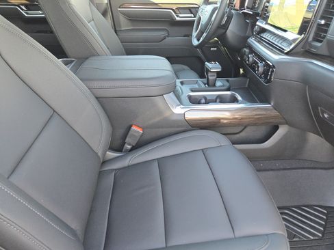 New 2026 Chevrolet Silverado 1500 RST AWD/4WD image 12