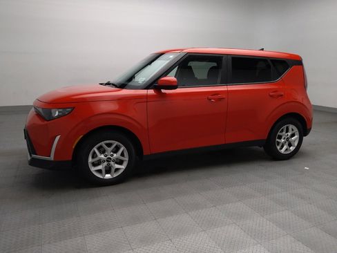 Used 2024 Kia Soul LX w/ Option Group 015 image 2