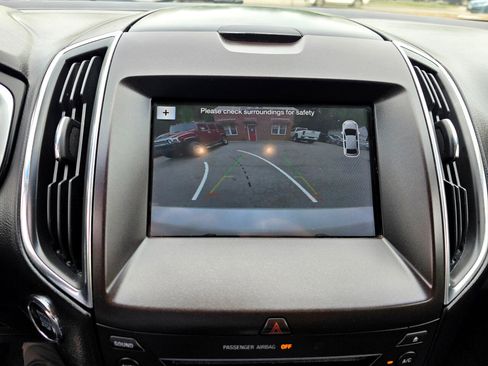 Used 2018 Ford Edge Sport image 22