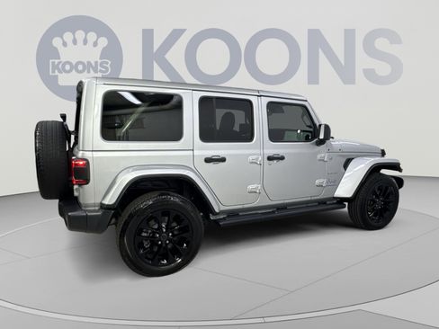Used 2024 Jeep Wrangler Unlimited Sahara AWD/4WD image 31