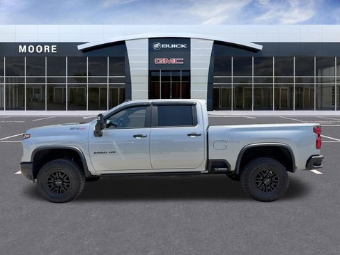 Used 2024 Chevrolet Silverado 2500 ZR2 AWD/4WD image 6