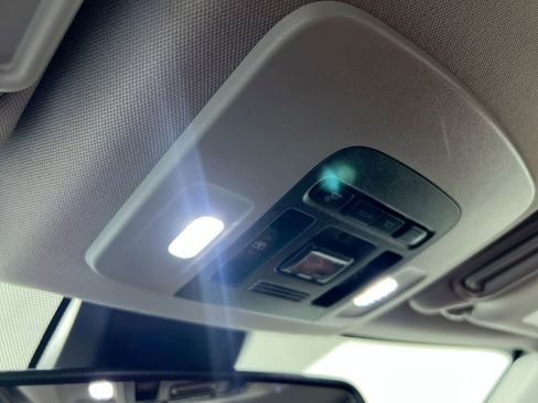 Used 2021 Toyota Camry XSE image 18