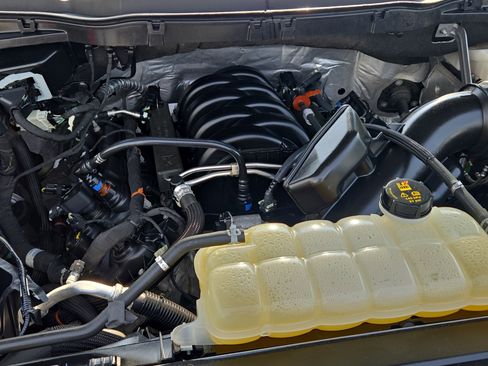 Certified 2021 Ford F150 Lariat w/ Equipment Group 502A High image 44