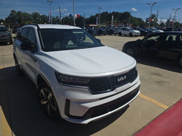 Used 2023 Kia Sorento S FWD image 1