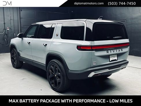 Used 2024 Rivian R1S Adventure Dual AWD/4WD image 4