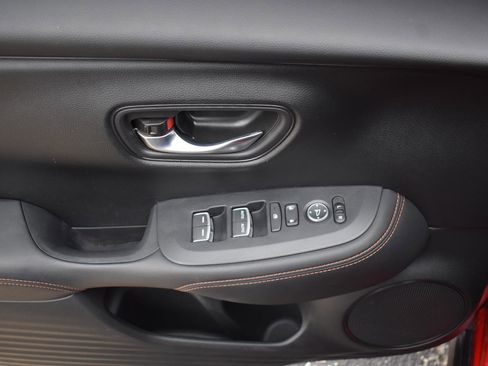 Used 2025 Honda HR-V Sport image 20