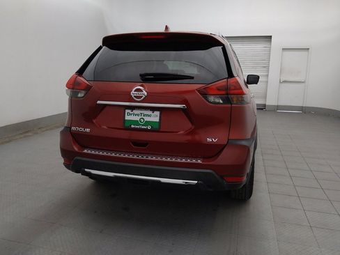 Used 2018 Nissan Rogue SV w/ Premium Package FWD image 7