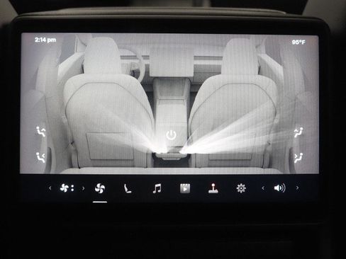 Used 2024 Tesla Model 3 RWD image 25