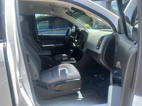 Used 2021 Chevrolet Colorado W/T w/ WT Convenience Package RWD image 14