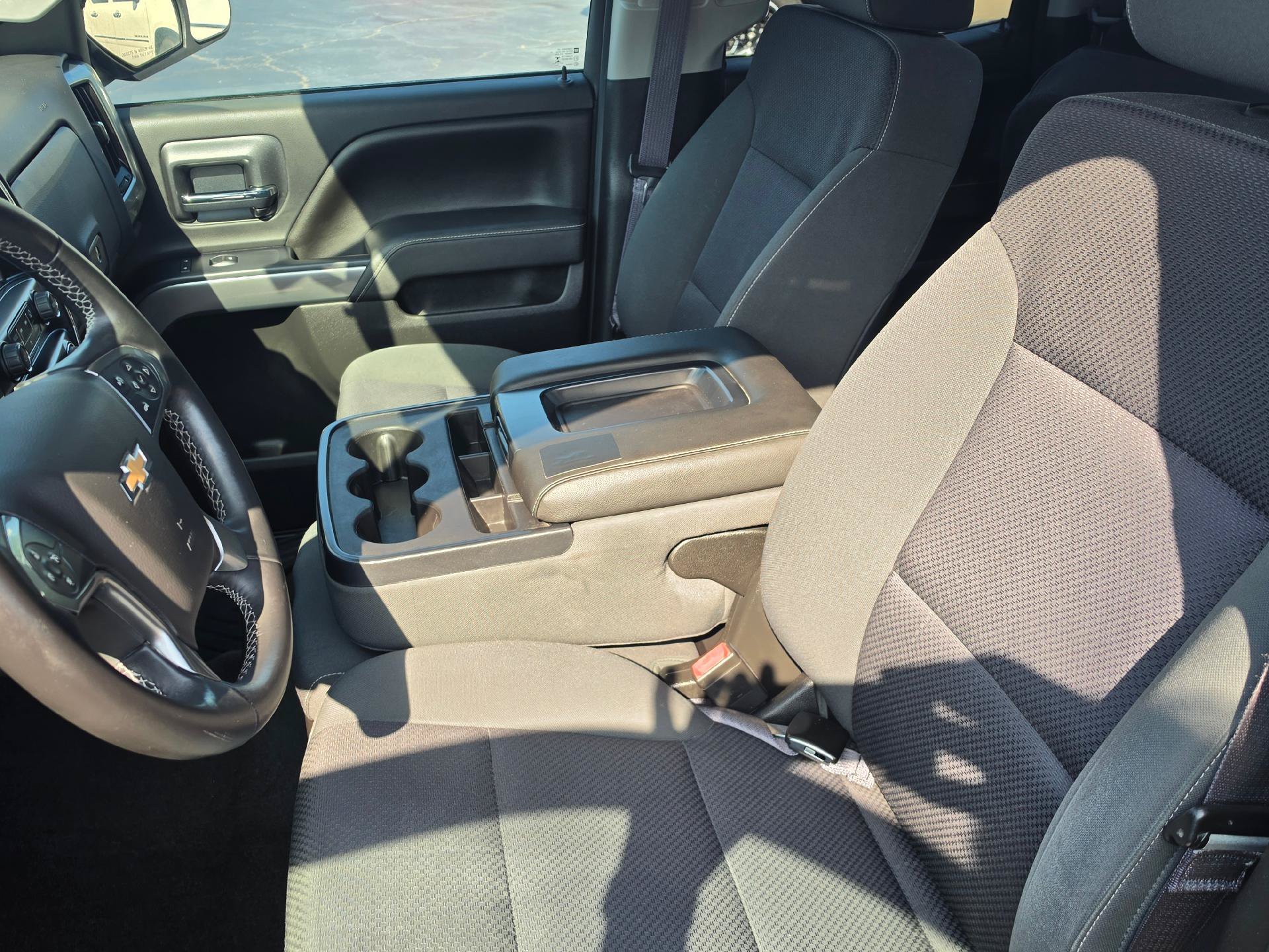 Used 2015 Chevrolet Silverado 1500 LT w/ LT Convenience Package AWD/4WD image 7