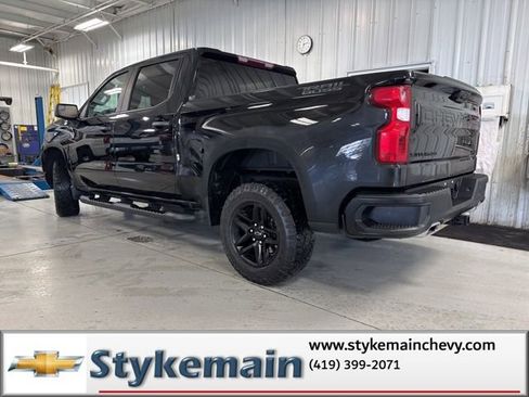 Used 2022 Chevrolet Silverado 1500 Custom Trail Boss w/ Midnight Edition image 6
