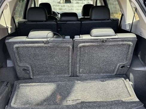 Used 2018 Volkswagen Tiguan SE w/ 3rd Row Seat Package AWD/4WD image 13