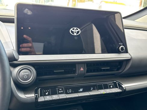 Used 2026 Toyota Prius FWD image 4