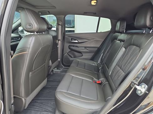 Certified 2025 Buick Envista Avenir FWD image 15