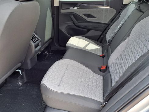 New 2026 Volkswagen Tiguan S FWD image 9
