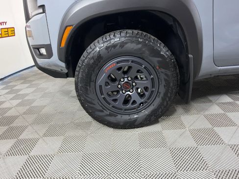 New 2026 Nissan Frontier PRO-4X w/ Tow Package AWD/4WD image 10