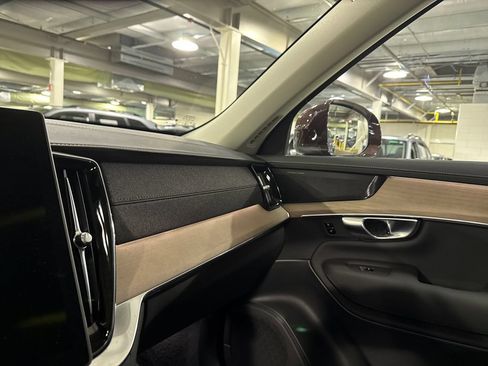 Certified 2026 Volvo XC90 B5 Plus w/ Protection Package Premier AWD/4WD image 19