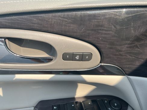 Used 2015 Buick Enclave Leather FWD image 14