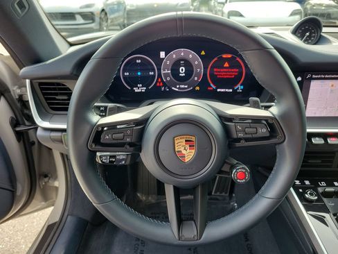 Certified 2025 Porsche 911 Carrera RWD image 37