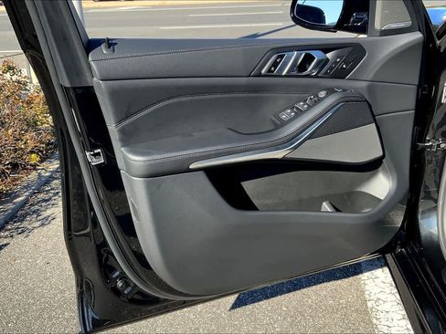 Used 2023 BMW X5 M50i w/ Executive Package image 21