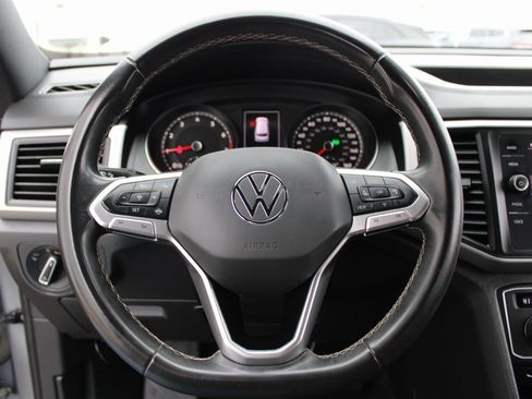 Certified 2021 Volkswagen Atlas Cross Sport SE image 11