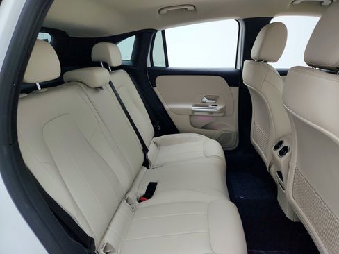 Certified 2023 Mercedes-Benz GLA 250 4MATIC w/ Premium Package image 34