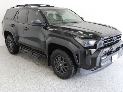 Used 2026 Toyota 4Runner SR5 AWD/4WD image 4
