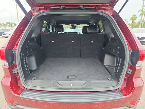 Used 2021 Jeep Grand Cherokee Laredo X AWD/4WD image 8