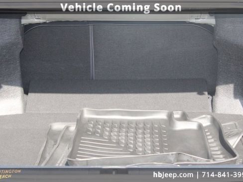 Used 2023 Toyota Camry SE image 40