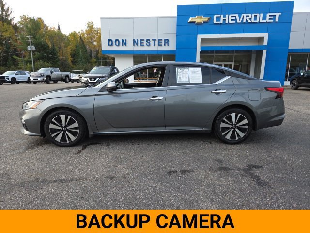 Used 2022 Nissan Altima 2.5 SV FWD image 6