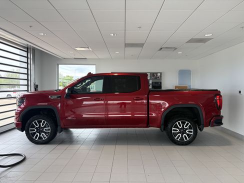 Used 2023 GMC Sierra 1500 AT4 w/ AT4 Premium Package AWD/4WD image 2