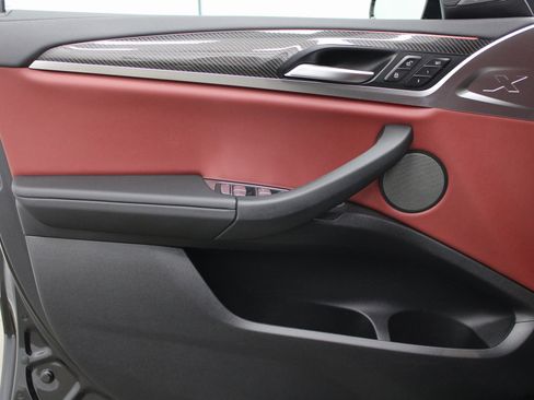 Used 2024 BMW X4 M40i w/ Premium Package image 12