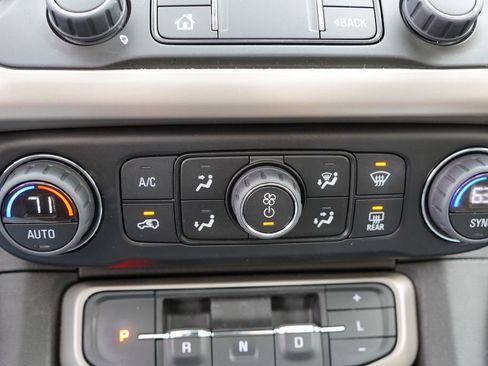 Certified 2023 GMC Acadia Denali w/ Denali Ultimate Package image 30