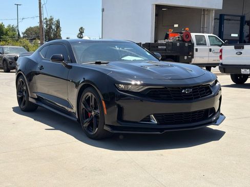 Used 2021 Chevrolet Camaro LT w/ RS Package RWD image 4