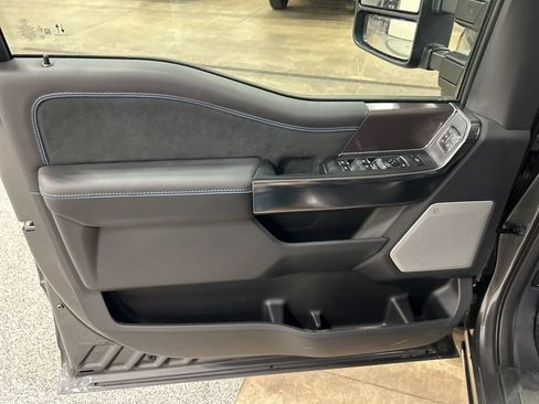 New 2026 Ford F250 Platinum AWD/4WD image 14