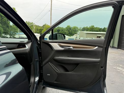 Used 2021 Cadillac XT5 Sportv w/ Platinum Package AWD/4WD image 14